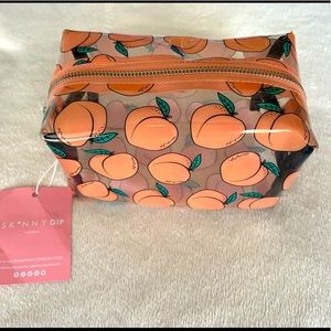 Skinny dip make-up bag